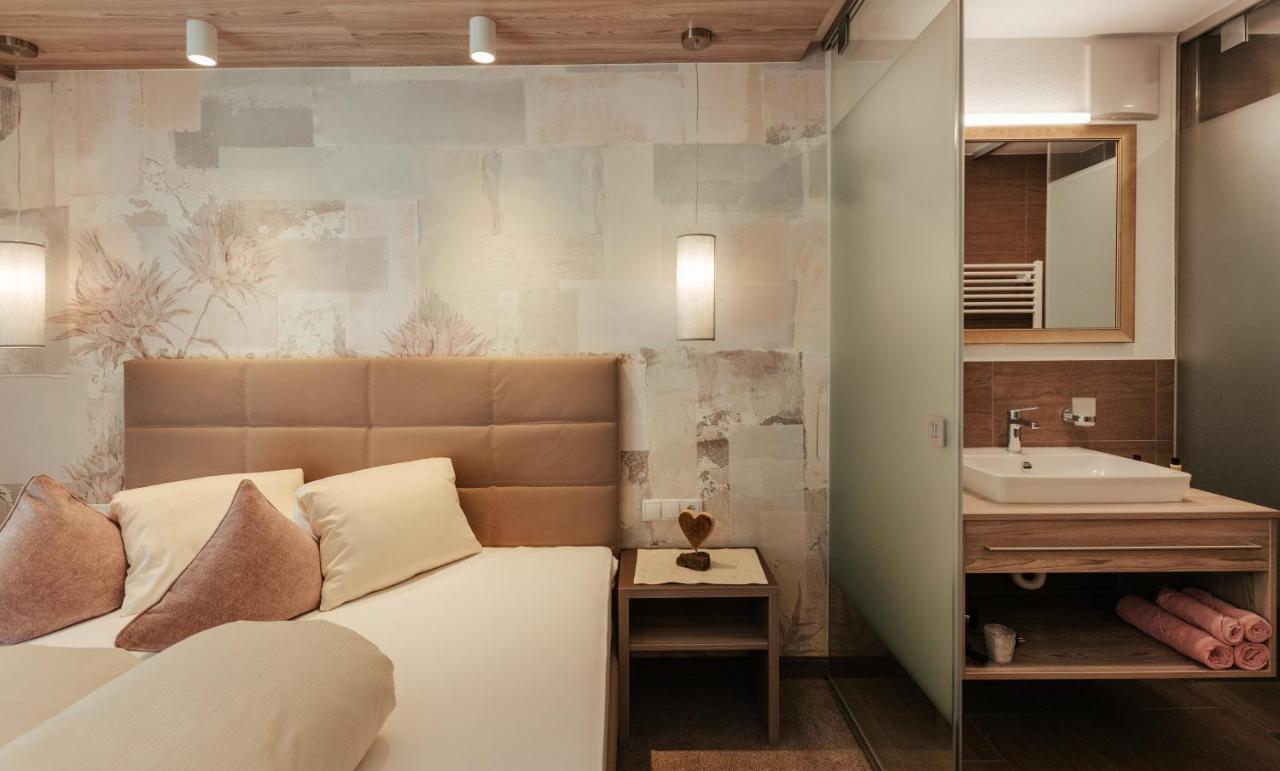 Hotel St-Leonhard Sankt Leonhard im Pitztal Ngoại thất bức ảnh