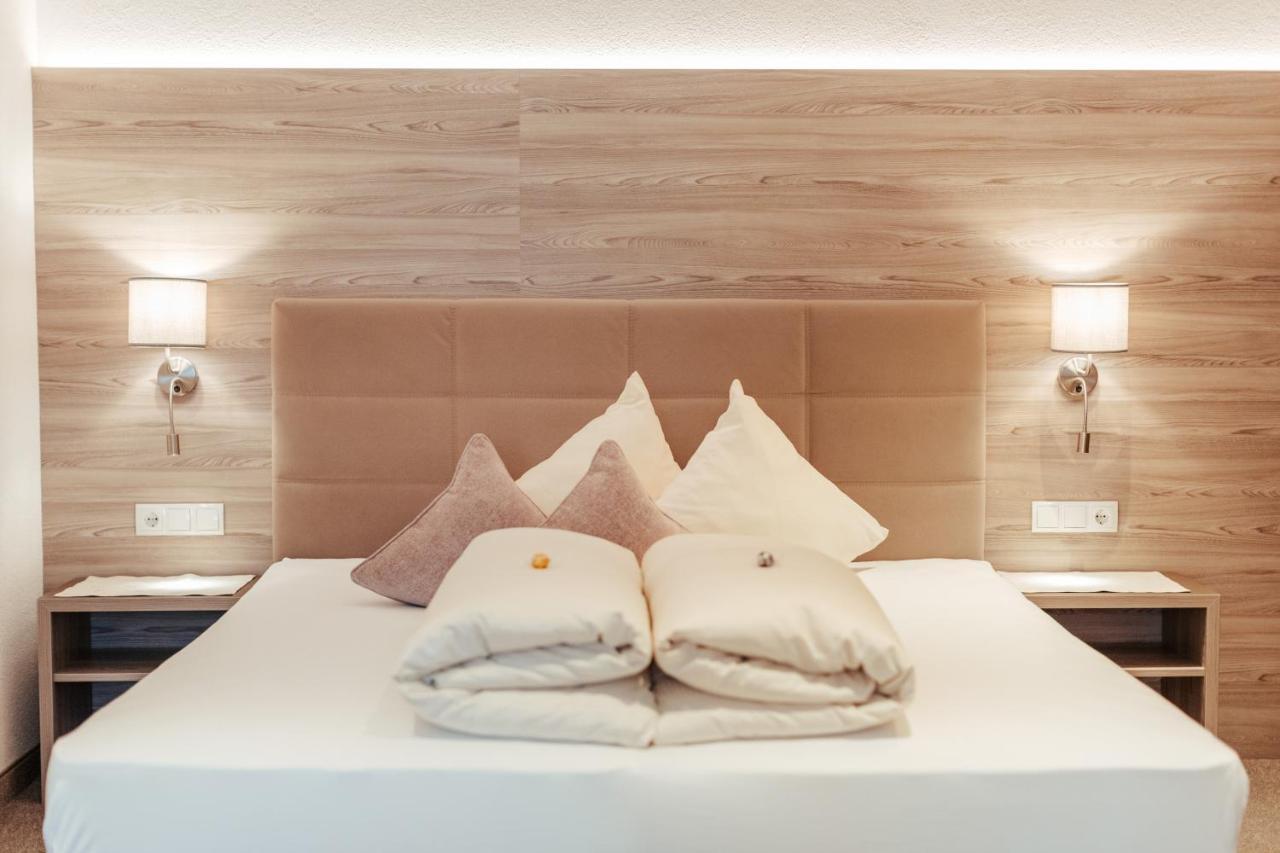 Hotel St-Leonhard Sankt Leonhard im Pitztal Ngoại thất bức ảnh