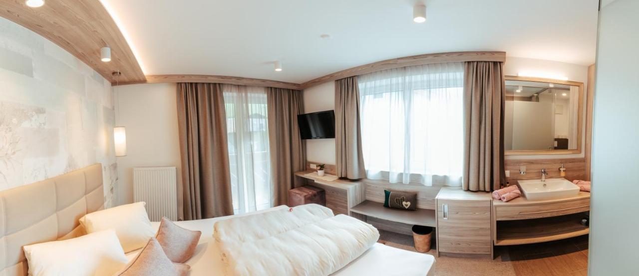 Hotel St-Leonhard Sankt Leonhard im Pitztal Ngoại thất bức ảnh