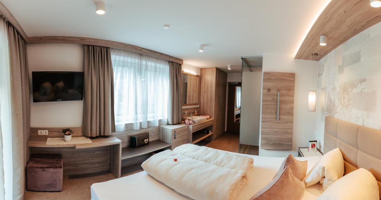 Hotel St-Leonhard Sankt Leonhard im Pitztal Ngoại thất bức ảnh