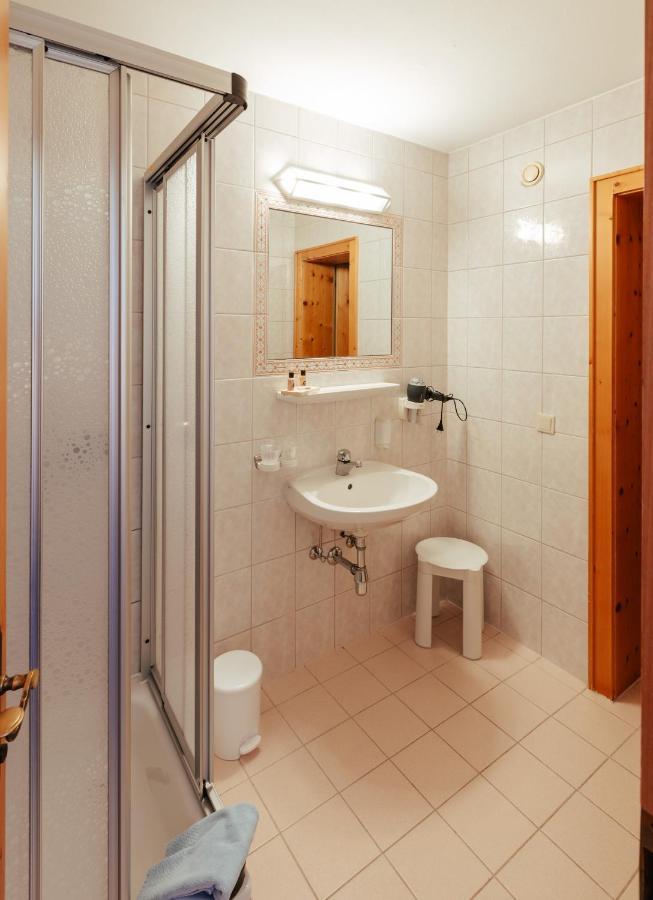 Hotel St-Leonhard Sankt Leonhard im Pitztal Ngoại thất bức ảnh